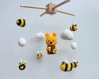 Winnie the Pooh mobile, Pooh bear with bee mobile, Crochet nursery mobile ,Honey bee Flying mobile ,Crib mobile Baby shower gift , Mini bee