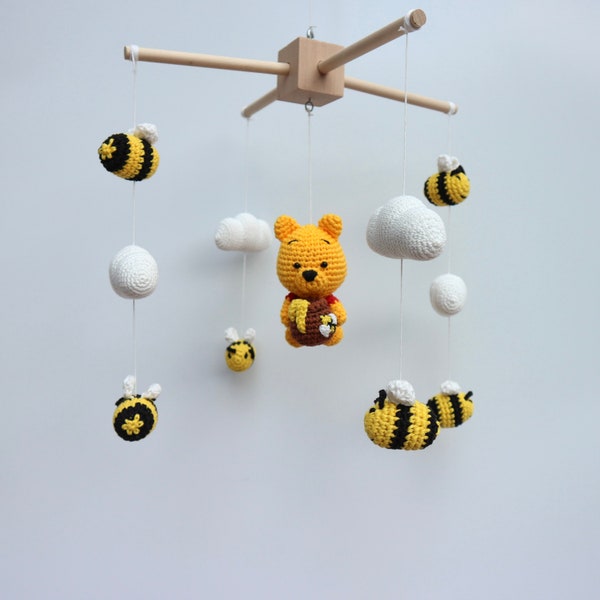 Winnie the Pooh mobile, Pooh bear with bee mobile, Crochet nursery mobile ,Honey bee Flying mobile ,Crib mobile Baby shower gift , Mini bee