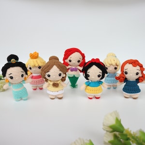 Amigurumi Princess Dolls, Crochet Princess Inspired Doll, Princess mobile, personalized gift , Mini Princess Dolls, Christmas gifts.