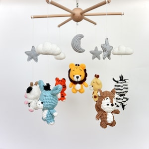 Baby mobile craft Jungle nursery mobile, baby animal mobile, jungle theme nursery, natural nursery mobile, mobile nusery.