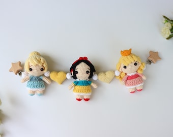 Crochet stroller Chain Princess Dolls, Crochet Princess Inspired Doll, Crochet Disney Princess Inspired Doll, Mini Princess Dolls