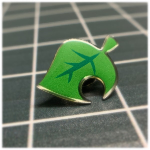 Animal Crossing Leaf Pin: Glossy New Horizons Design