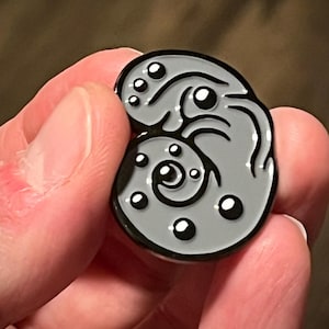Bloodborne One-Third Umbilical Cord Enamel Pin - Moon Presence Boss Fight item from Bloodborne Horror RPG Game