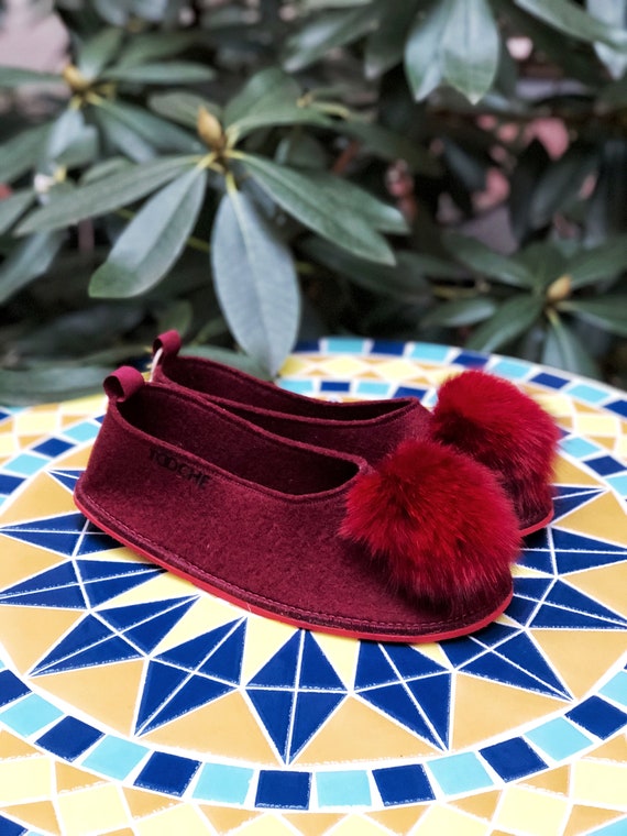 chaussons de fourrure véritable, fourrure chaussons pompon, luxe homewear, chaussons rouges, pantoufles de feutre de laine, chaussons semelle durs feutrés, homewear créateur chaussons de fourrure véritable, véritable, véritable, fourrure chaussons pompon, luxe homewear, chaussons rouges, pantoufles de feutre de laine, chaussons semelle durs feutrés, homewear créateur b5a538
