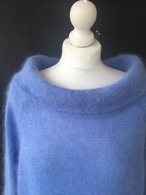 Audrey Hepburn Pullover Breakfast at 