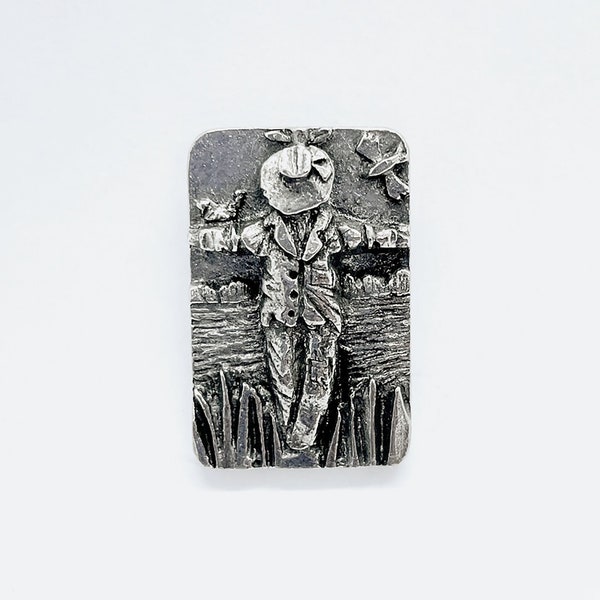 Scarecrow pin