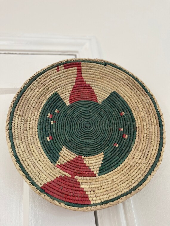 Handmade Seagrass Wall Basket, African Boho Decor, Decor Basket, Handmade Wall Decor, Valentines Day Gift for her, Gift for mom, For her