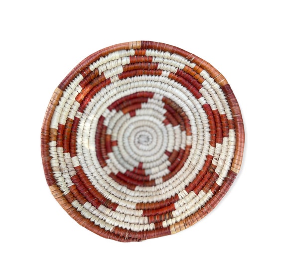 Mini Seagrass Wall Basket, Boho Wall Basket Decor, Handwoven Wall Art, Neutral Home Decor, Rustic Boho Style, Valentines Day Gift for Her