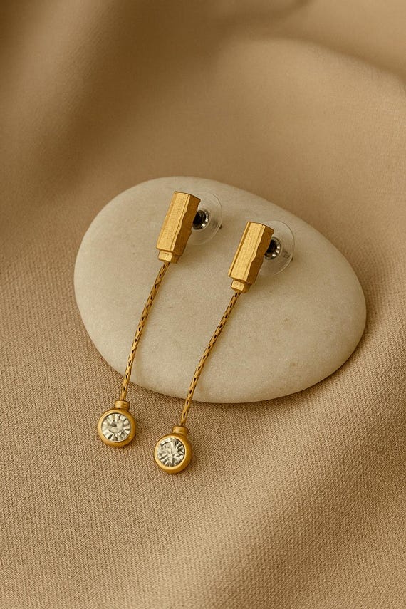 Gold Butterfly Layered Necklace: Delicate Fashion Jewelry