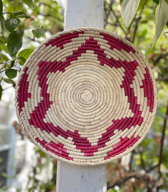 African Red Pink Star Wall Basket, Boho Woven Decor, Valentines Day Home Gift, Valentines Day Gift for Her, Handwoven Wall Art, Gift for Mom