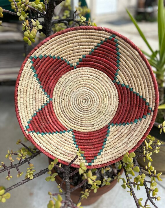 Handwoven Wall Basket Decor, Boho Woven Wall Art, Valentine Day Gift for her, Valentines Day Basket, Valentines Day Home Gift, Gift for Mom
