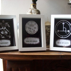 Nu Pastel Goth Gothic Witchy Witch Witchcraft Black Metal Pagan Wicca Kościół Szatana Okultystyczne pudełko Oprawione w sztukę okultystyczną, wybór trzech dowolnych