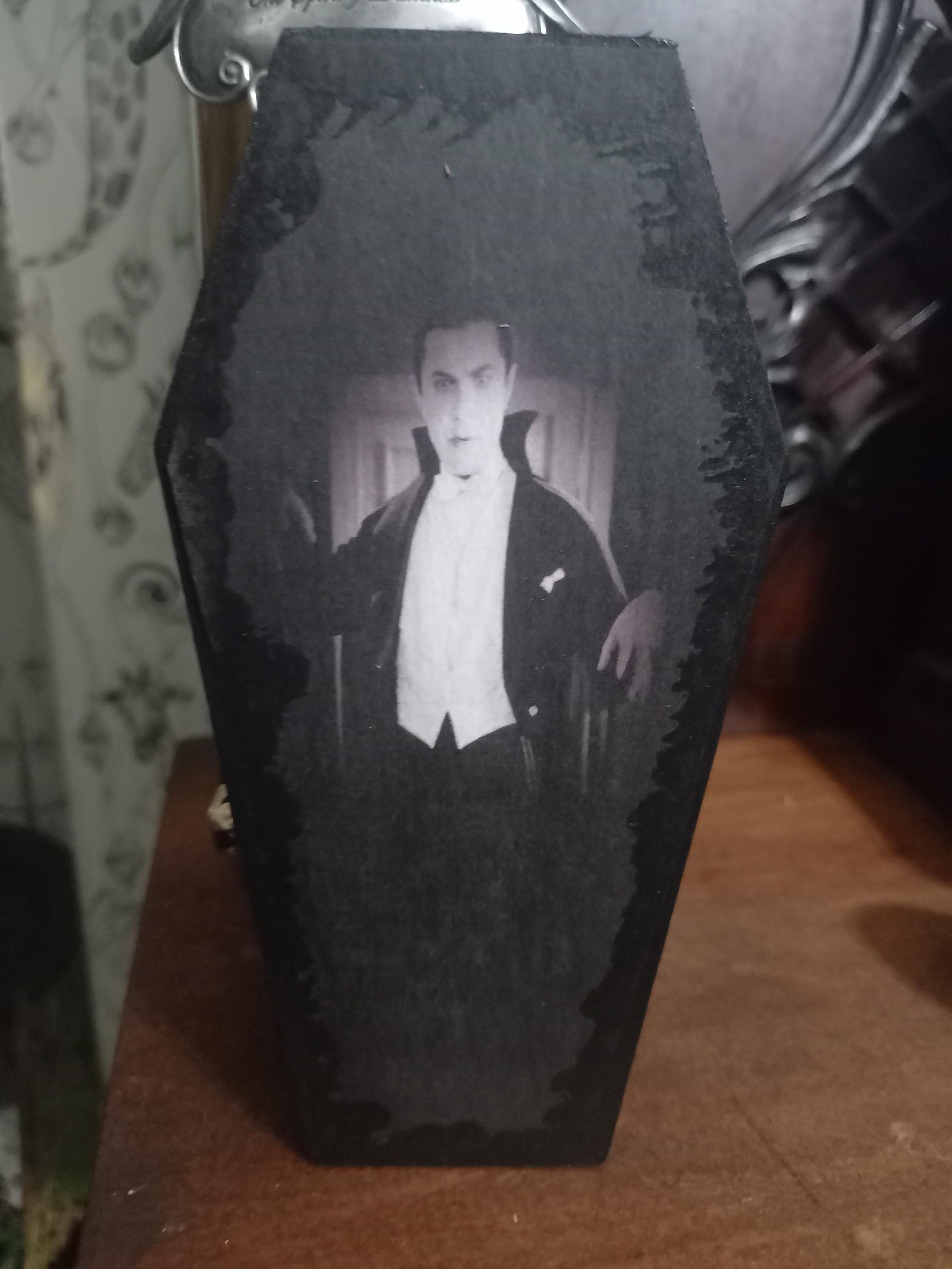 Bela Lugosi Dracula CreepyCo Jacket L & Fossil‎ Limited Watch Coffin Case Set OOAK Hand-painted Dracula Coffin Box, Bela Lugosi Inspired  main image 2