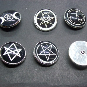 Nu Goth Goth Pastel Goth Witchy Fashion Gothique Noir Métal Païen Wicca Occulte Ensembles de 5 22 mm Ronds Set de 2 boutons de couture