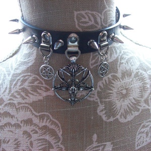 Kawaii Pastel Nu Neo Goth Gothic Witchy fashion Occult Pagan Wicca Black Faux Leather 10 spiked Collar with Baphomet & 2 inverted Pentagrams