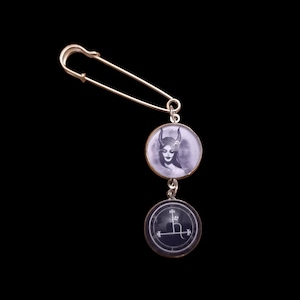 Gothique gothique sorcière sorcière sorcellerie satanique occulte païenne « lilith » sceau de lilith double image broche kilt