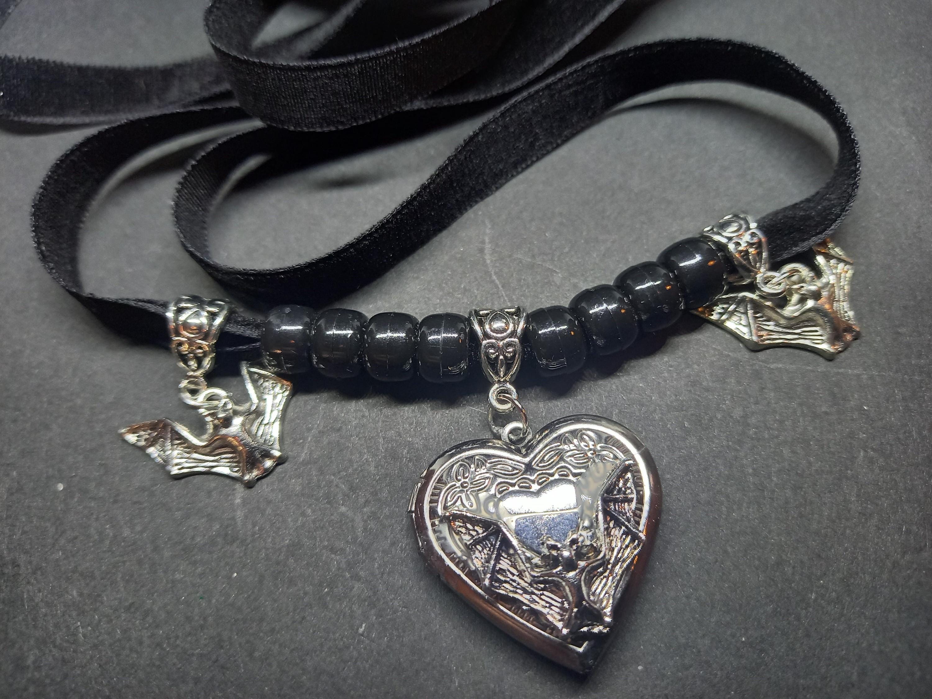 Black Velvet Ribbon Choker 