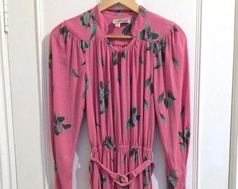 1970's Leaf motif Pink Dress