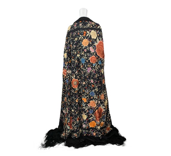 1920s Embroidered Shawl