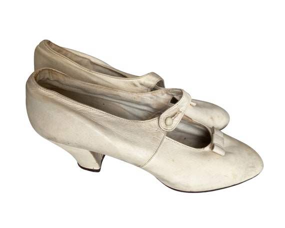 1920s Cream Leather Shoes