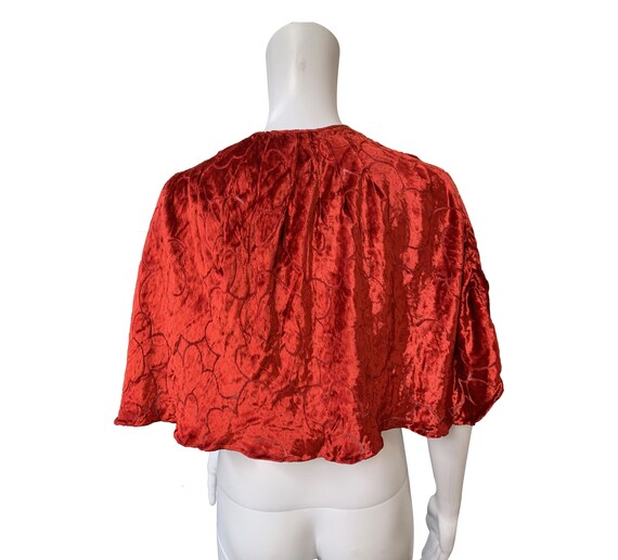 1930s Devoré Cape