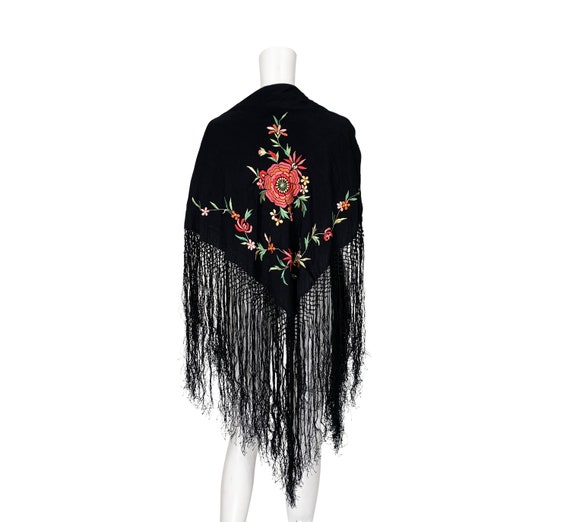 1970s Embroidered Shawl
