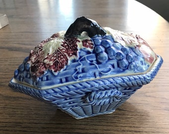 Vintage Majolica style 7.75” covered  dish