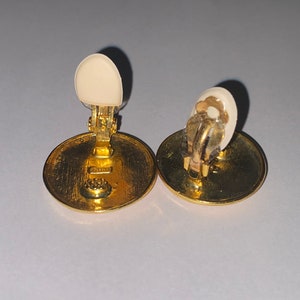BUTLE earrings clips vintage 80s USA Colored enamel, Golden earrings, Eggplant color earrings Coin labeling Vintage Hoop image 3
