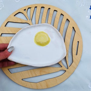 Handgemachte Keramikteller Scrambled Eier, Tonplatte Rustikale Keramik Schale, Keramik Steingut, Wohndekor BauernhausStil Ecofrendly Ton Platte