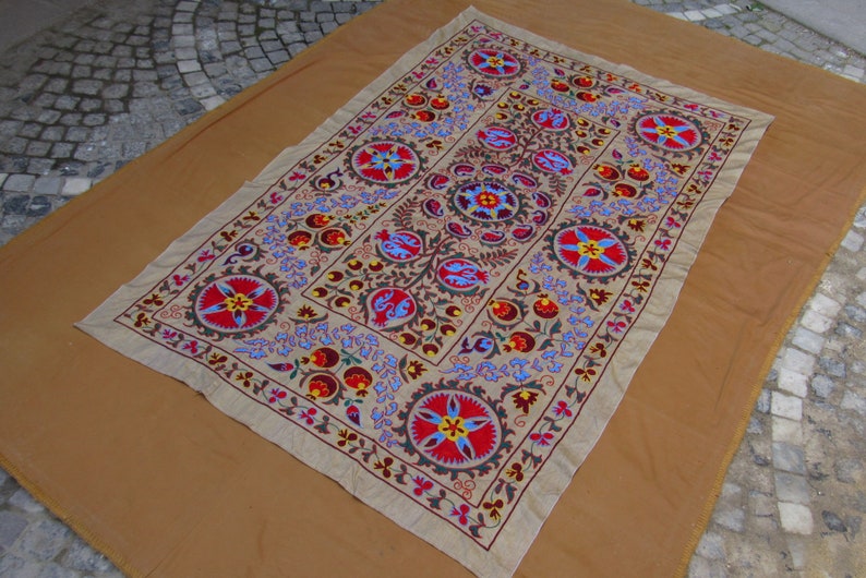 Wall Hanging Suzani,Silk Embroidery,Cotton Fabric,Needlework Suzani,Bedspread Bedding,Table Clothes 7/'0 feet x4/'4 feet No:649 Free Shipping