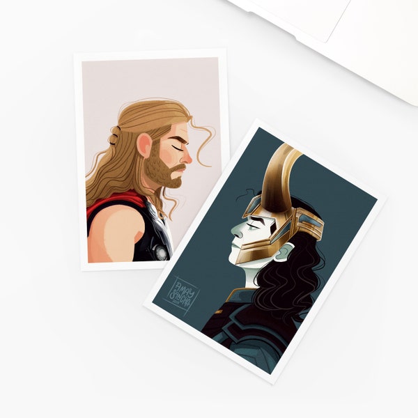 Set of 2 postcards Thor & Loki, made in France