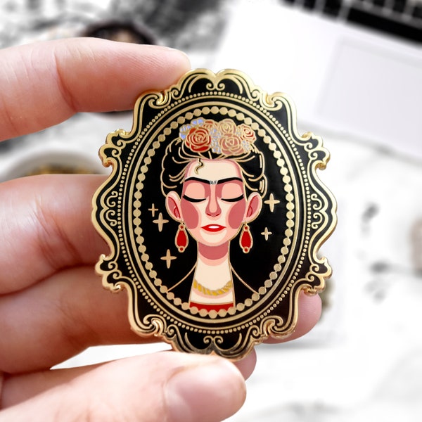 Pin's Frida, 2 modèles différents, Hard Enamel, Doré