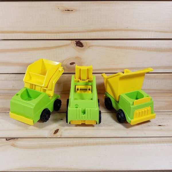 Vehicles ~ Vintage Fisher Price Little People Construction Vehicles! Pick your piece..