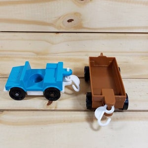 Zoo Cars ~ Vintage Fisher Price Little People&#39;s #916 Zoo Cars. Pick your piece..