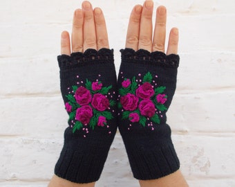 Gants brodés avec roses, gants noirs avec rose pourpre, gants sans doigts femmes, chauffe-bras femmes, gants tricotés