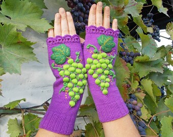 Embroidered Gloves with grapes, Fingerless Mittens Embroidered grapes, Fingerless Gloves Womens, Christmas Gift