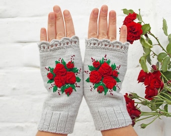 Guantes bordados con rosas, guantes grises con rosas, guantes sin dedos para mujeres, calentadores de brazos para mujeres, guantes de punto, ropa LARP, Witchcore