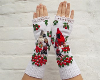Mittens with Embroidered Northern kardinal, Embroidered fingerless gloves red bird, Gloves christmas birds
