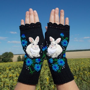 Embroidered Gloves With Hare, Fingerless Mittens Embroidered Rabbit, Fingerless Gloves Womens, Christmas Gift