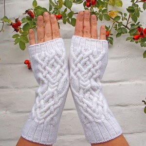 Hand Knitted Fingerless Gloves,White Hand Warmers,Womens arm warmers,Merino wool gloves,Cable knit wrist warmers,Mittens with the Arans