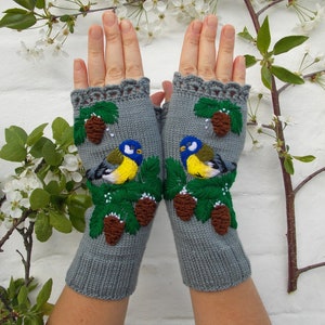 Embroidered Gloves Titmouse, Knitted Fingerless Gloves with a bird, Wrist Warmers Embroidery, Cones, Spruce zdjęcie 7