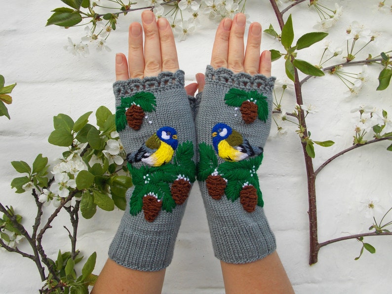 Embroidered Gloves Titmouse, Knitted Fingerless Gloves with a bird, Wrist Warmers Embroidery, Cones, Spruce zdjęcie 7