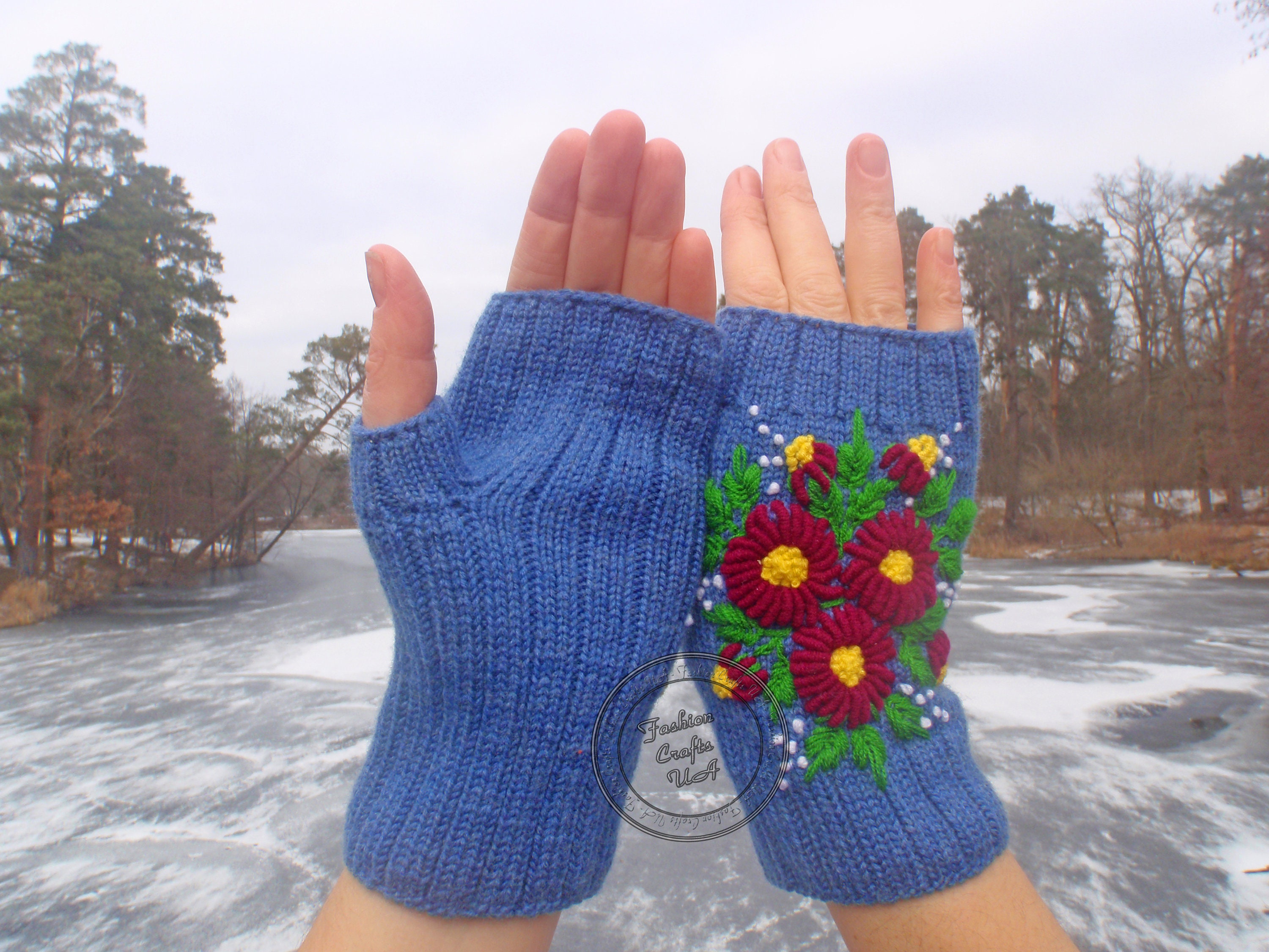 Embroidered asters Blue mittens Mittens with embroidery Etsy