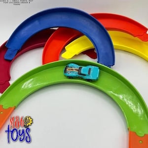 180 Degree Banked Turn for Hot Wheels | Duplo Compatible Building Block Base