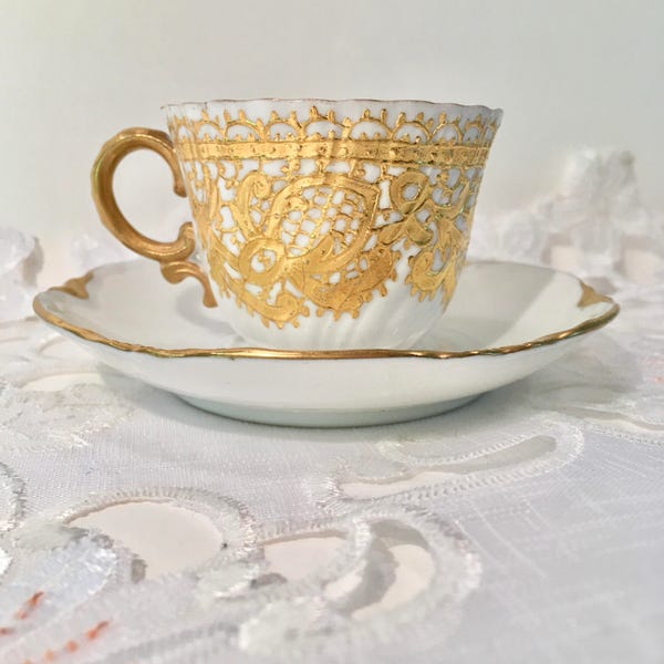 Rare and Beautiful Demi cup and Saucer by SALVIATI VENEZIA -  White and Gold Lace porcelain Mini Teacup, Enameled, Signed