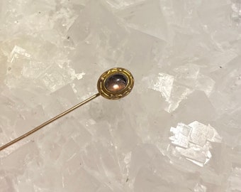 Victorian 14 k Welsh Gold Stickpin, with a beautiful Cabochon, Bezel set, Oval Amethyst