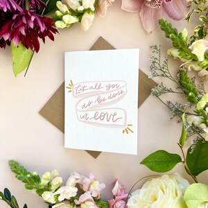 Cartes et enveloppes | Laissez tout ce que vous faites être fait dans l’amour | En pensant à vous | vide à l’intérieur | Encouragement | Penser à toi | Salutations |