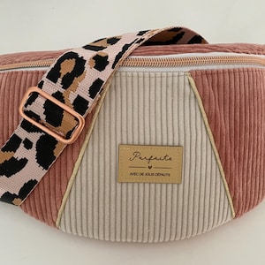 sac banane femme personnalisable velours côtelé bi-color , sac bandoulière tendance, idée cadeau femme original pour anniversaire, fête