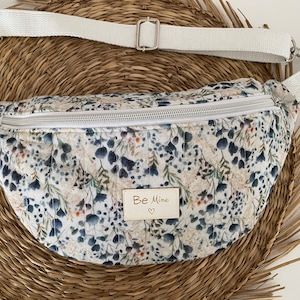 sac banane femme personnalisable gaze de coton fleuri, sac bandoulière tendance, idée cadeau femme original pour anniversaire, fête .