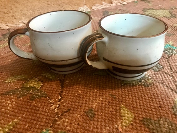 coffee cups and glasses